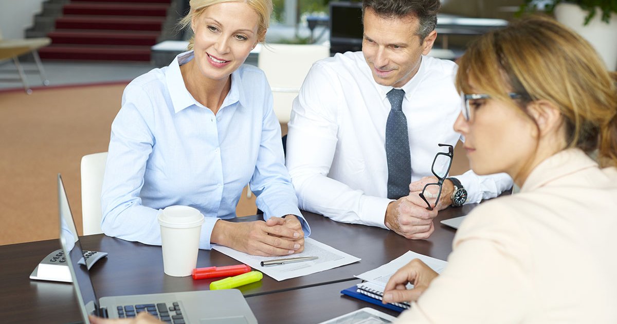 Was kostet ein erstklassiges Facelift im Kuzbari Zentrum?